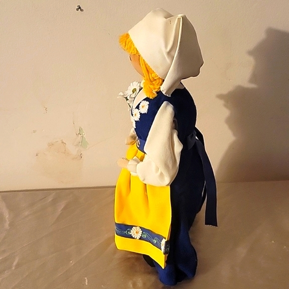 Original Manmade Butticki of Sweden Wooden Doll - Picture 5 of 8